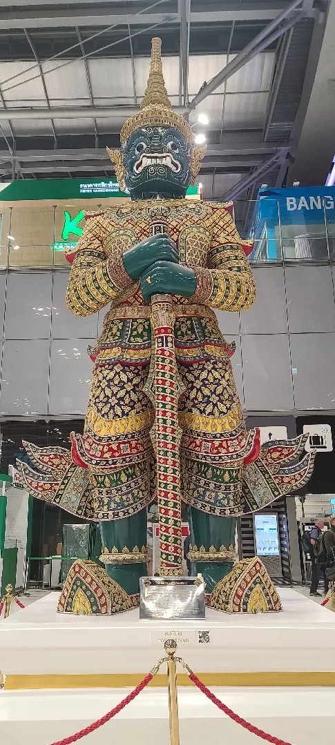 Yaksha photographié à Suvarnabhumi
