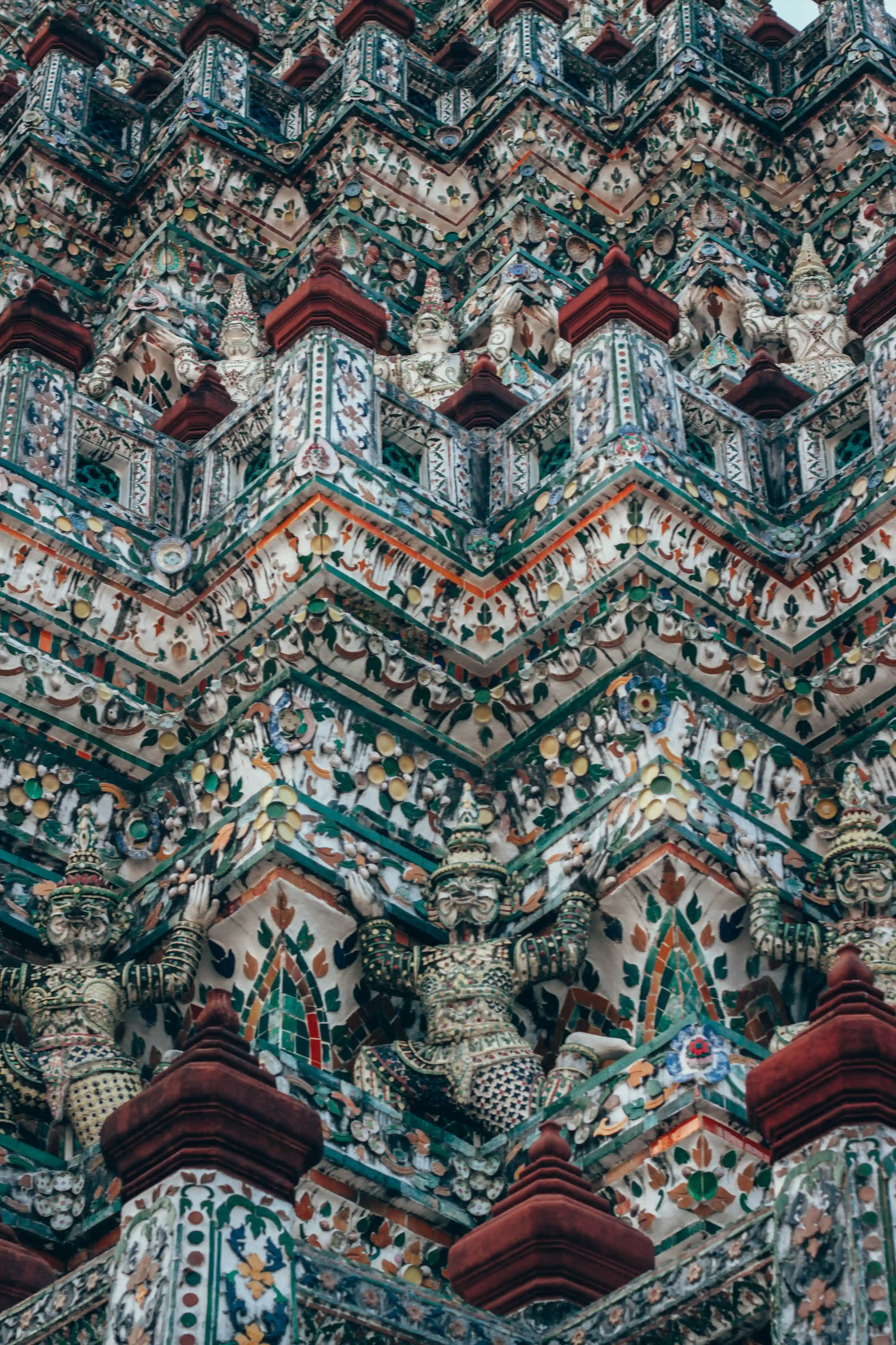 Détails des mosaïques du Wat Arun