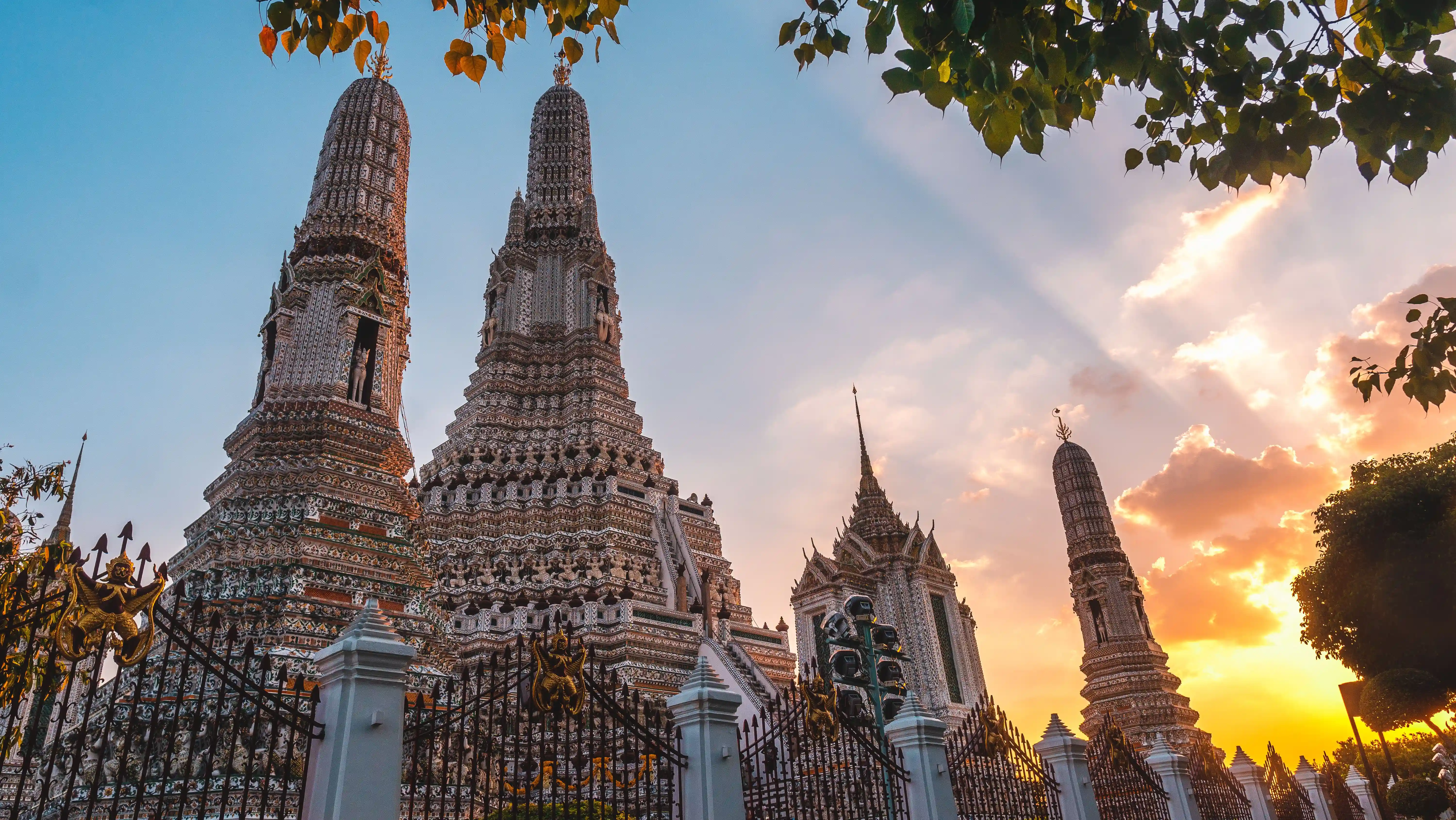 Wat Arun au coucher du soleil