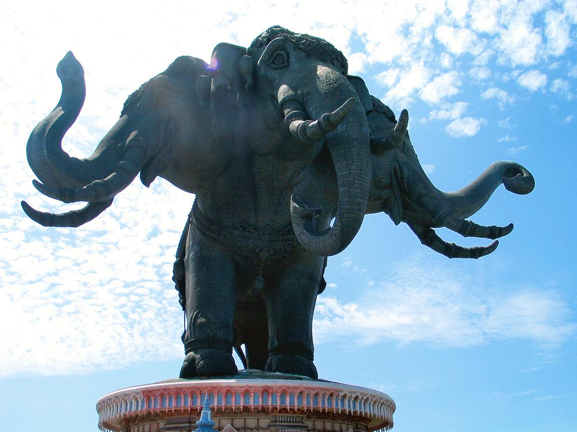Erawan Sanctuaire éléphant 3 têtes