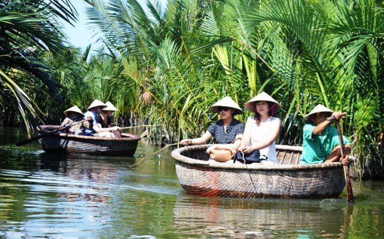 Village des Cocotiers - bateaux paniers